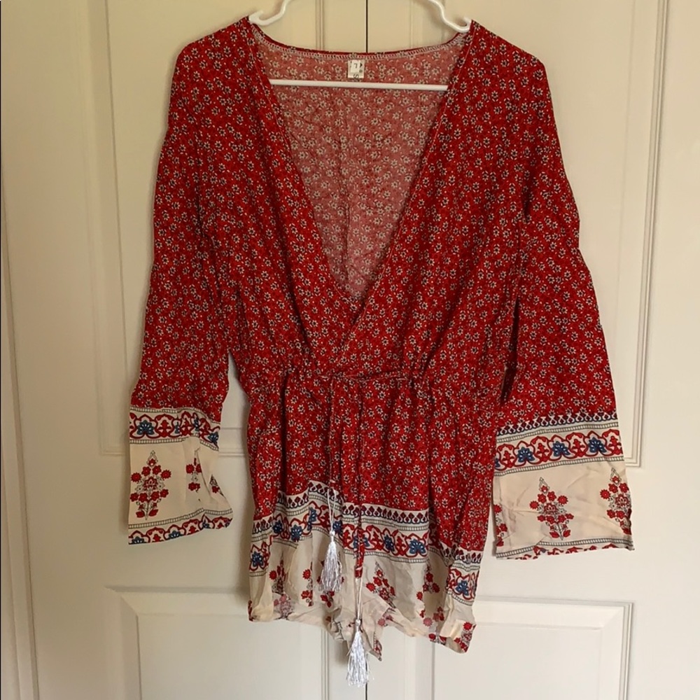 Gorgeous boho bell sleeve romper - Picture 2 of 5